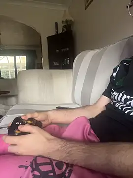 Snapshot of EE123458 chatting on November 7, 2025, 2:54 pm EE123458 online show from November 7, 2025, 2:54 pm