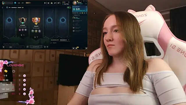 Snapshot of MoonlishSiren chatting on October 12, 2025, 8:54 pm MoonlishSiren online show from October 12, 2025, 8:54 pm