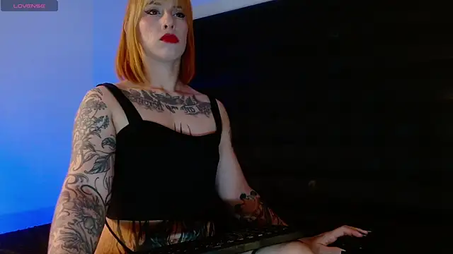Snapshot of ValenGray chatting on April 19, 2026, 12:11 am ValenGray online show from April 19, 2026, 12:11 am