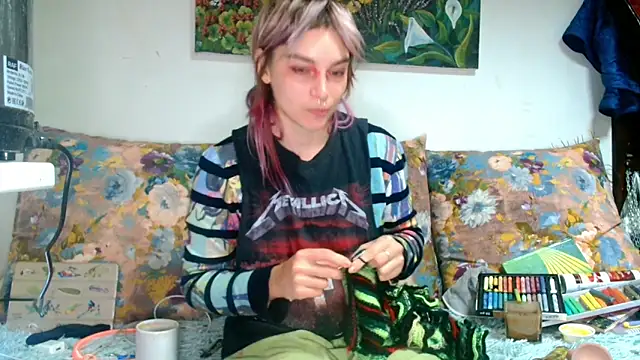 Sophie Bell online show from October 18, 2025, 11:23 am