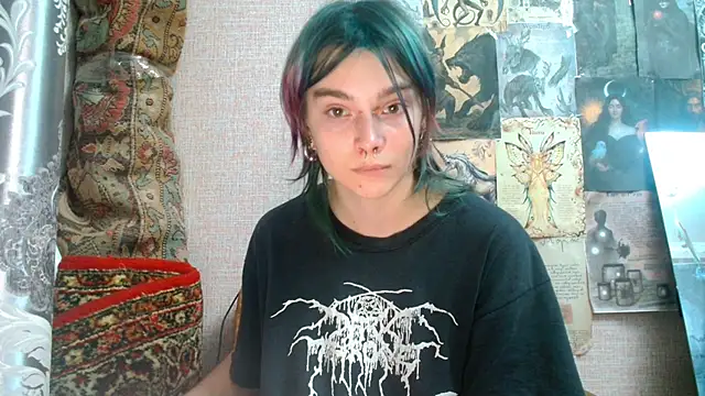 Sophie Bell online show from October 24, 2025, 2:49 pm