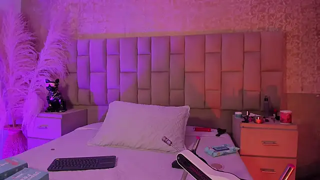 Snapshot of MelodyBliss chatting on January 9, 2026, 4:52 am MelodyBliss online show from January 9, 2026, 4:52 am