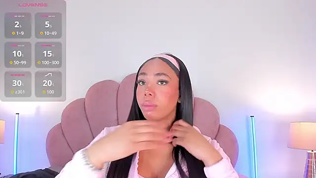 Snapshot of Nicole_Paradise chatting on February 26, 2026, 12:49 pm Nicole Paradise online show from February 26, 2026, 12:49 pm