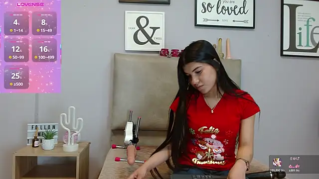 Snapshot of SophiaMeyerst chatting on December 20, 2025, 1:03 pm SophiaMeyerst online show from December 20, 2025, 1:03 pm