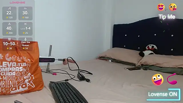 Snapshot of SophiaMeyerst chatting on January 17, 2026, 3:15 pm SophiaMeyerst online show from January 17, 2026, 3:15 pm