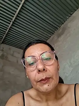 Mia-funny20 online show from March 25, 2026, 8:08 pm