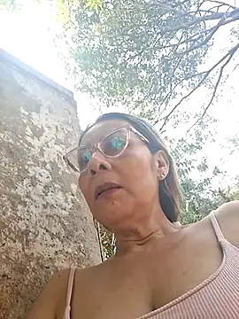 Mia-funny20 online show from March 4, 2026, 8:49 pm