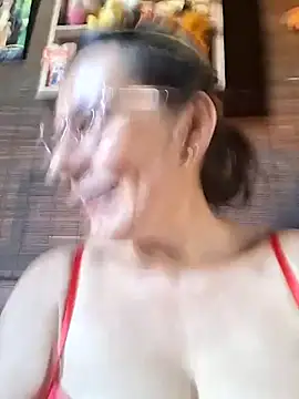 Mia-funny20 online show from October 9, 2025, 8:20 pm