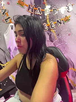 emma  cute   online show from October 25, 2025, 11:31 am