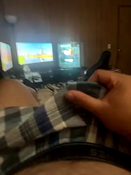 Snapshot of Jayare95 chatting on November 26, 2025, 4:29 pm Jayare95 online show from November 26, 2025, 4:29 pm