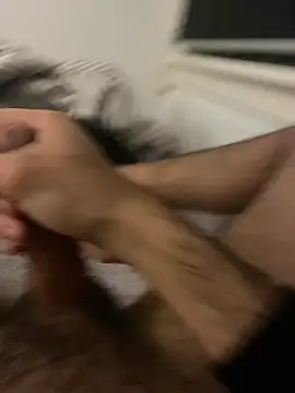 legendcock123 online show from March 5, 2026, 9:43 pm