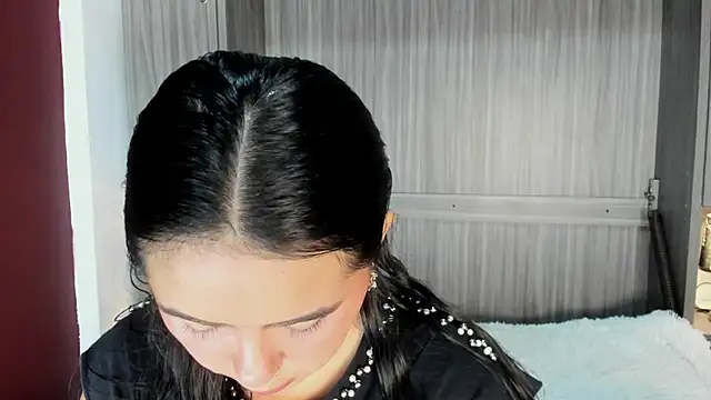 valerymeyerr online show from April 18, 2026, 12:07 pm