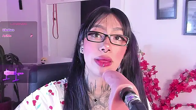 Akari1 Mischief online show from April 17, 2026, 4:04 am