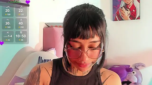 Snapshot of Akari1_Mischief chatting on December 29, 2024, 10:14 pm Akari1 Mischief online show from December 29, 2024, 10:14 pm