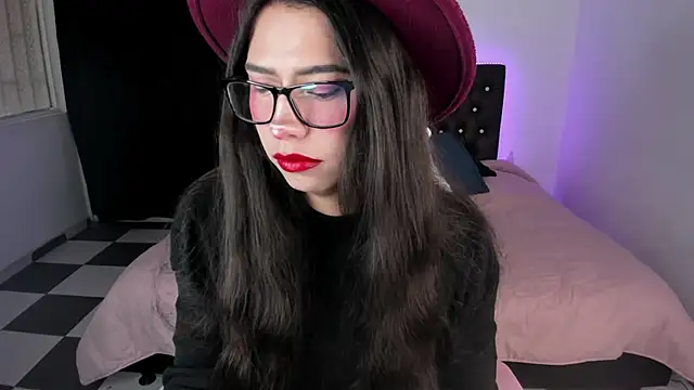 paula kawaiifu  online show from March 17, 2025, 5:05 pm