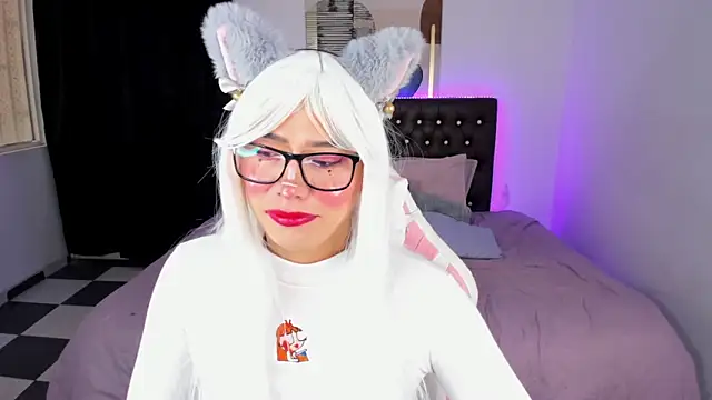 paula kawaiifu  online show from March 11, 2025, 5:02 pm