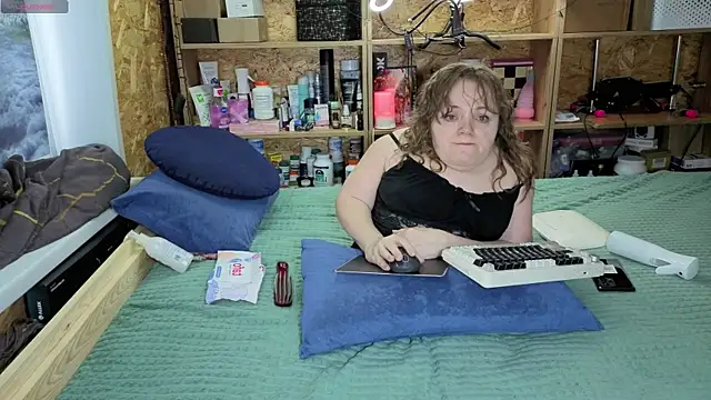 MiniNatalie online show from January 8, 2026, 4:40 am