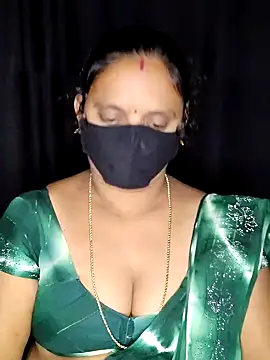 vintage-vibs online show from October 30, 2025, 5:32 pm