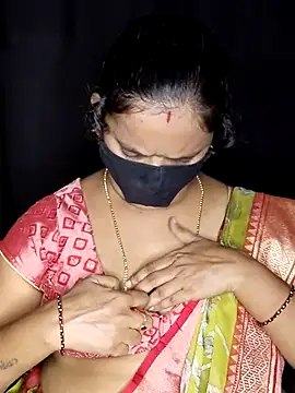 vintage-vibs online show from December 22, 2025, 6:52 pm