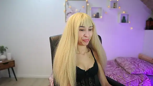 Snapshot of Amai__Liu chatting on November 5, 2025, 6:55 pm Amai Liu online show from November 5, 2025, 6:55 pm