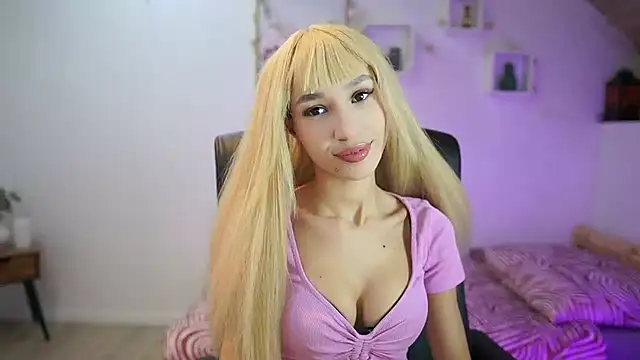 Snapshot of Amai__Liu chatting on November 8, 2025, 6:44 pm Amai Liu online show from November 8, 2025, 6:44 pm