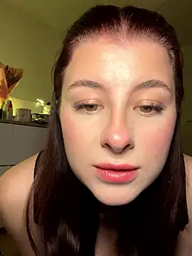 Snapshot of Mia-Minou chatting on January 12, 2026, 8:47 pm Mia-Minou online show from January 12, 2026, 8:47 pm