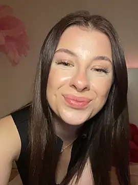 Snapshot of Mia-Minou chatting on February 16, 2026, 11:24 pm Mia-Minou online show from February 16, 2026, 11:24 pm