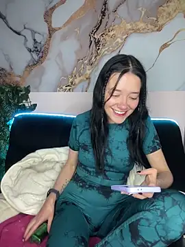 Isabella 21x online show from October 15, 2025, 12:46 pm