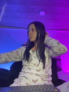 Isabella 21x online show from April 17, 2026, 12:30 pm