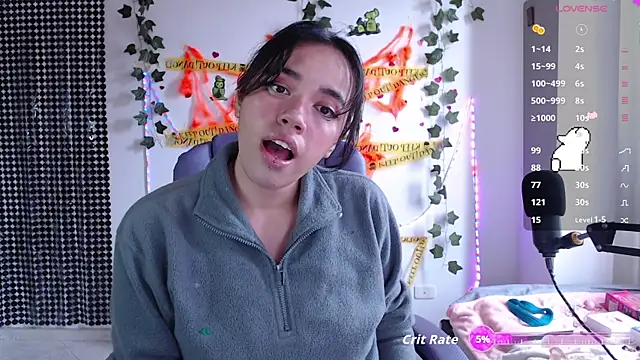 Snapshot of sophie_north chatting on October 29, 2025, 6:40 pm sophie north online show from October 29, 2025, 6:40 pm