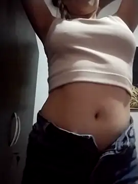 Snapshot of dulccemaria24 chatting on December 17, 2025, 12:48 am dulccemaria24 online show from December 17, 2025, 12:48 am