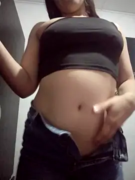 dulccemaria24 online show from February 21, 2026, 5:59 pm