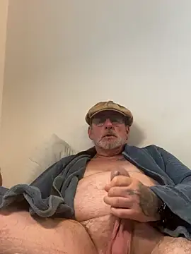 Snapshot of oldenglishguy chatting on June 23, 2026, 7:45 pm oldenglishguy online show from June 23, 2026, 7:45 pm