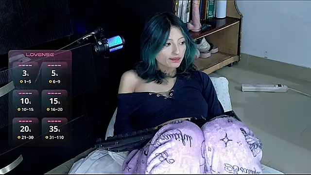 Camila---torres online show from November 25, 2025, 3:18 am