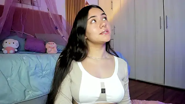 mia nevaeh online show from February 27, 2026, 9:14 pm