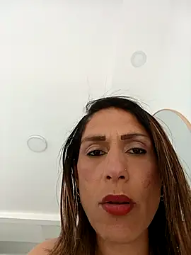 Snapshot of Corina_hot chatting on March 10, 2026, 9:19 pm Corina hot online show from March 10, 2026, 9:19 pm