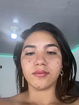 Snapshot of AnnaRosse1 chatting on January 30, 2025, 1:33 am AnnaRosse1 online show from January 30, 2025, 1:33 am
