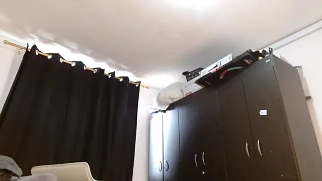 Snapshot of badanyboy chatting on November 16, 2025, 5:17 pm badanyboy online show from November 16, 2025, 5:17 pm