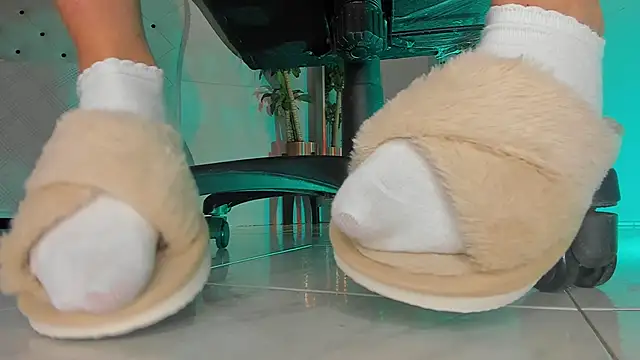 Snapshot of charlotte__grey chatting on December 20, 2025, 8:55 pm charlotte grey online show from December 20, 2025, 8:55 pm