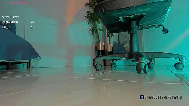 Snapshot of charlotte__grey chatting on December 16, 2025, 8:24 pm charlotte grey online show from December 16, 2025, 8:24 pm