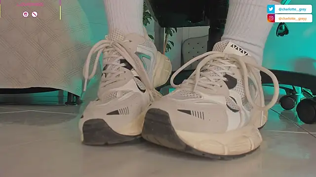 Snapshot of charlotte__grey chatting on October 20, 2025, 8:31 pm charlotte grey online show from October 20, 2025, 8:31 pm