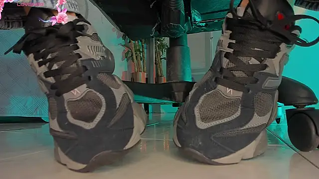 Snapshot of charlotte__grey chatting on January 8, 2026, 8:26 pm charlotte grey online show from January 8, 2026, 8:26 pm