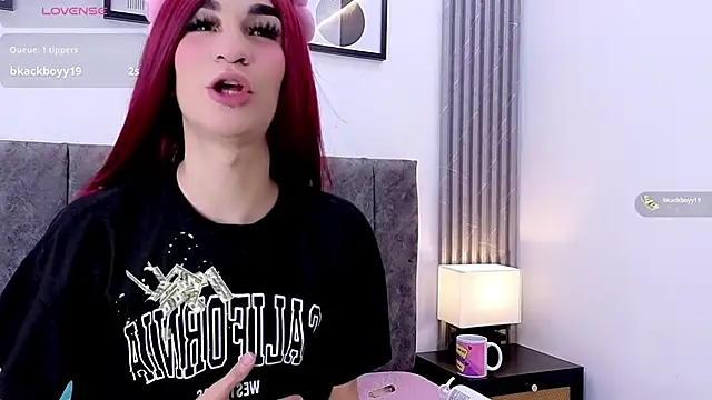 Mia thompson 19 online show from April 20, 2026, 8:21 pm