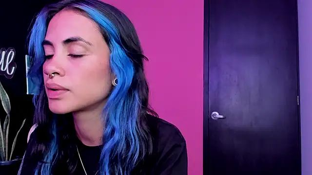 Juanadearco5 online show from October 26, 2025, 5:57 pm