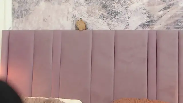 Snapshot of SabrinaDevill chatting on November 24, 2025, 1:11 pm SabrinaDevill online show from November 24, 2025, 1:11 pm