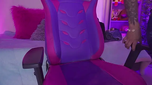 madelyn rose  online show from February 5, 2026, 1:56 am