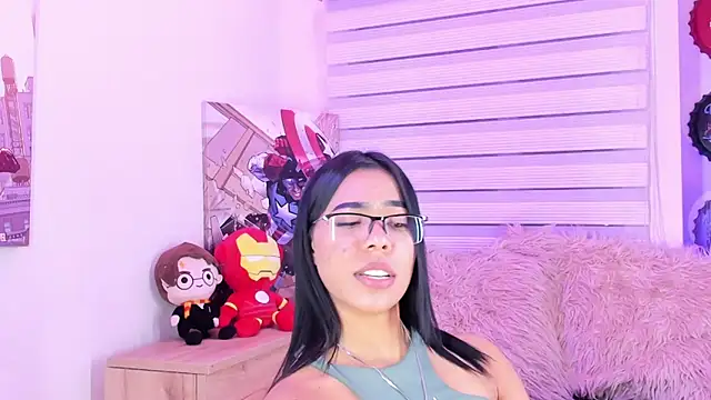 madelyn rose  online show from March 15, 2025, 4:57 am