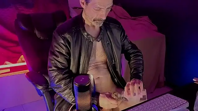 lux dei online show from January 17, 2026, 1:42 am