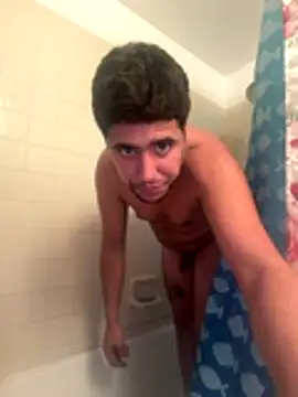 Snapshot of elwhite1996 chatting on November 26, 2025, 9:37 pm elwhite1996 online show from November 26, 2025, 9:37 pm