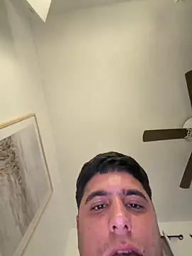 Snapshot of elwhite1996 chatting on November 17, 2025, 3:54 am elwhite1996 online show from November 17, 2025, 3:54 am